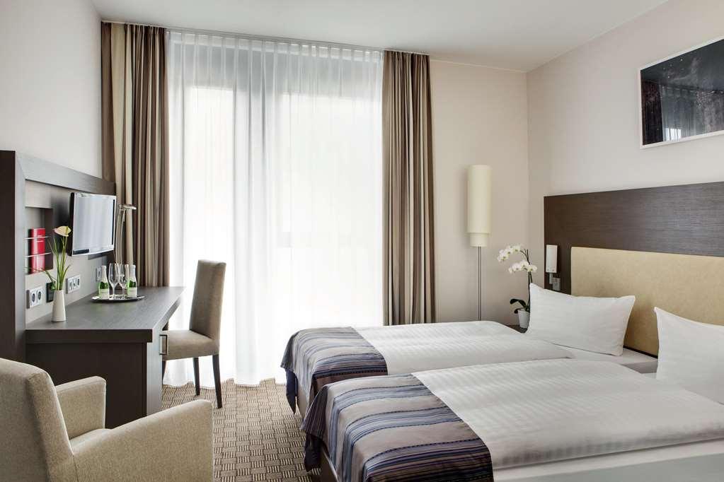 Intercityhotel Hamburg Dammtor-Messe Δωμάτιο φωτογραφία