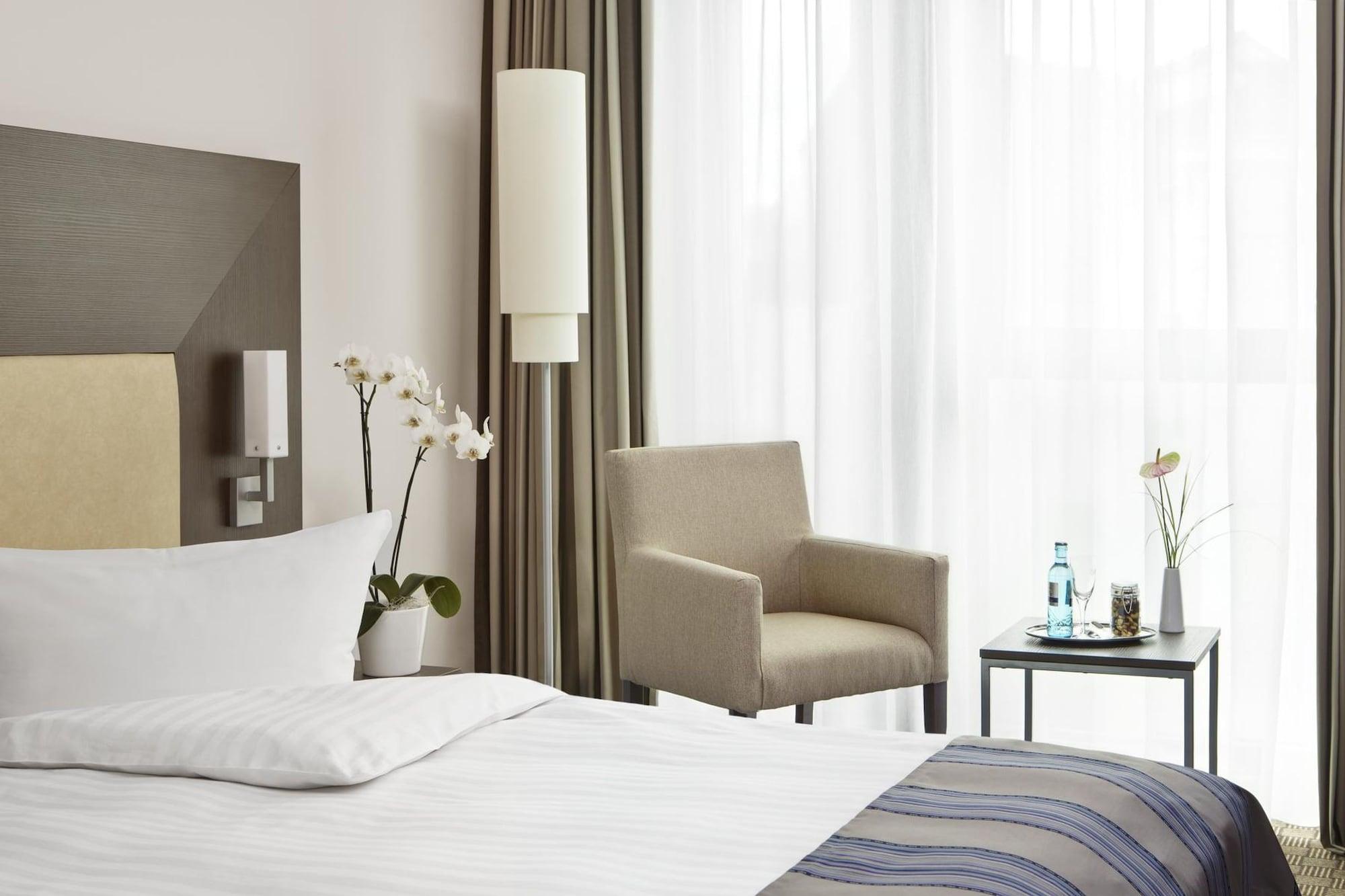 Intercityhotel Hamburg Dammtor-Messe Εξωτερικό φωτογραφία