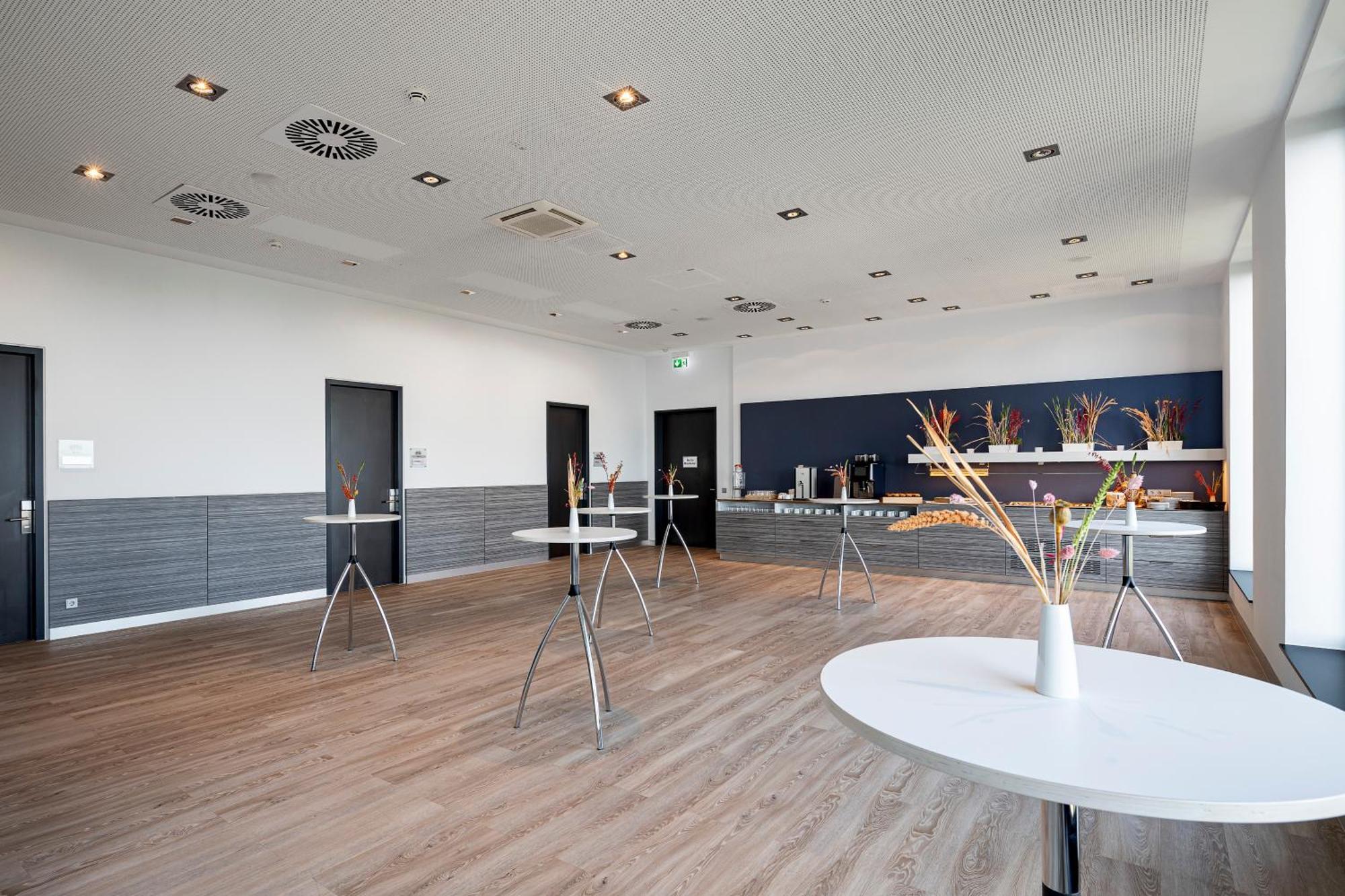 Intercityhotel Hamburg Dammtor-Messe Εξωτερικό φωτογραφία