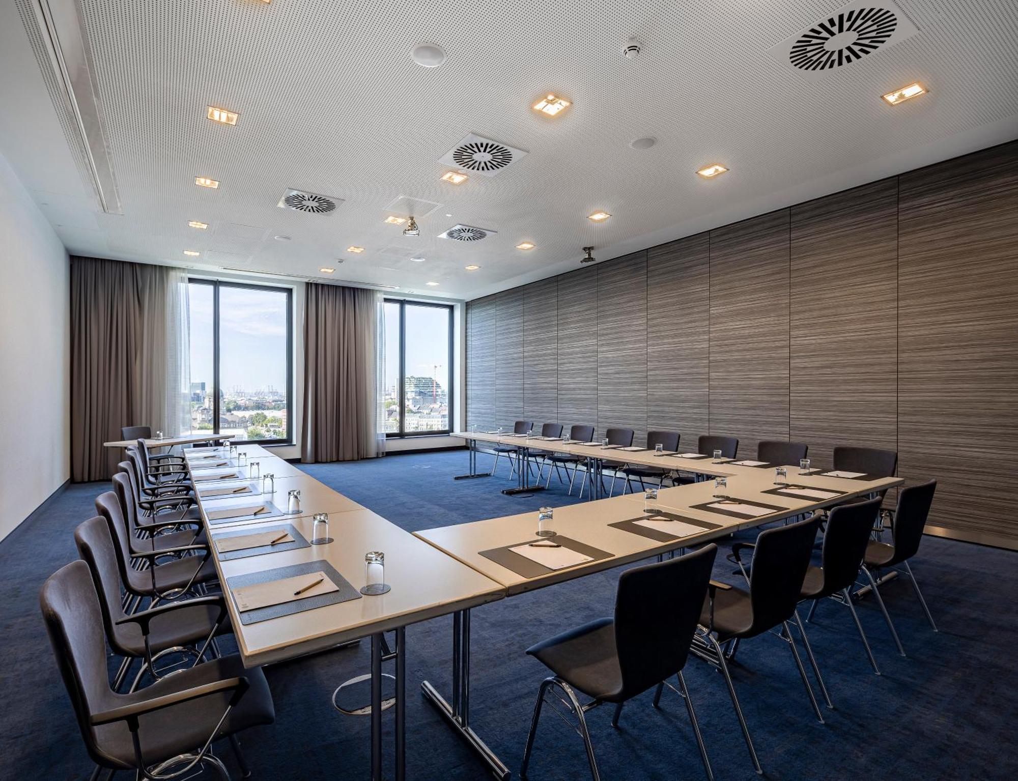 Intercityhotel Hamburg Dammtor-Messe Εξωτερικό φωτογραφία