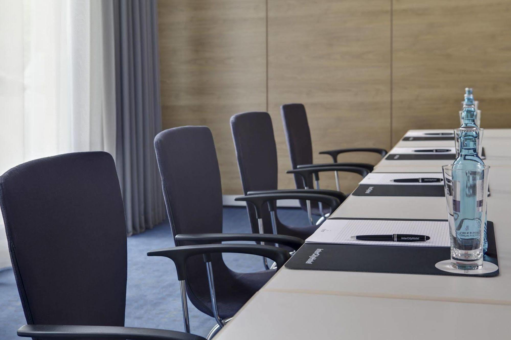 Intercityhotel Hamburg Dammtor-Messe Εξωτερικό φωτογραφία